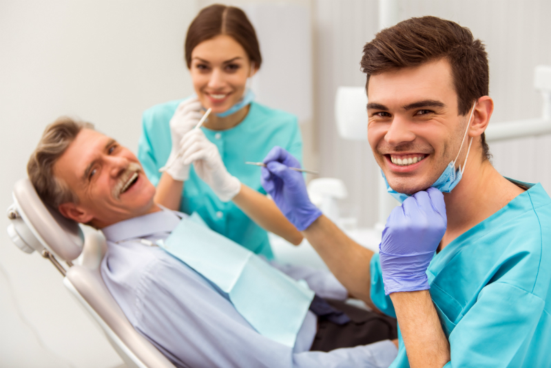 Visiting A Dentist In Glendale Az To Fight Gum Disease And Cancer